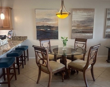 120 Pebble Shores Drive - Photo Thumbnail 7