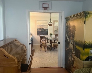 120 Pebble Shores Drive - Photo Thumbnail 6