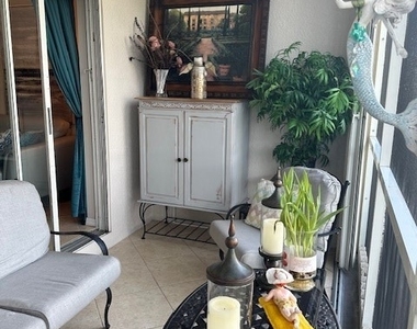 120 Pebble Shores Drive - Photo Thumbnail 13