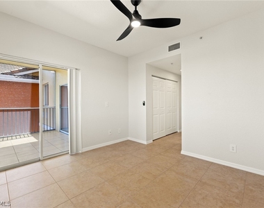 6401 Aragon Way - Photo Thumbnail 17
