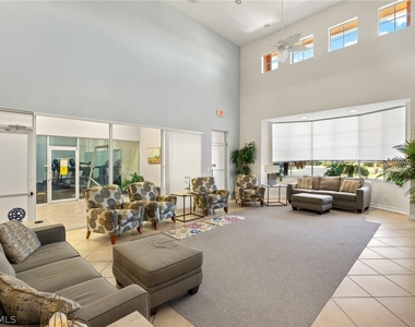 6401 Aragon Way - Photo Thumbnail 27