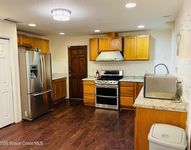 2235 Macedo Road Ne - Photo Thumbnail 8