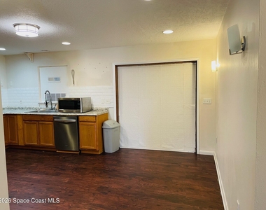 2235 Macedo Road Ne - Photo Thumbnail 7