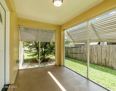 533 E Lincoln Avenue - Photo Thumbnail 2
