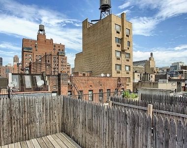 East 28 Street - Photo Thumbnail 12