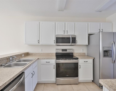 15843 Fishhawk View Drive - Photo Thumbnail 9