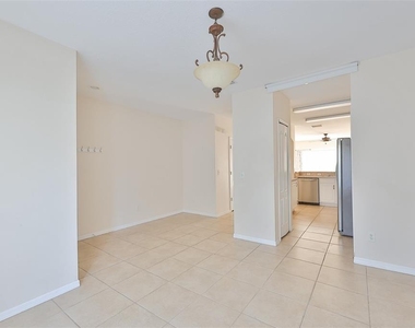 15843 Fishhawk View Drive - Photo Thumbnail 2