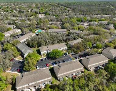 15843 Fishhawk View Drive - Photo Thumbnail 34