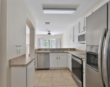 15843 Fishhawk View Drive - Photo Thumbnail 12