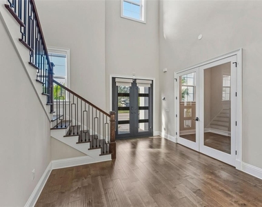 481 W Davis Boulevard - Photo Thumbnail 5