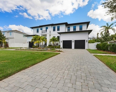 481 W Davis Boulevard - Photo Thumbnail 1