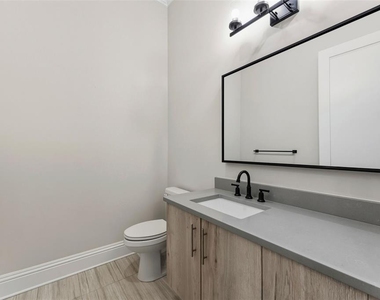 481 W Davis Boulevard - Photo Thumbnail 17
