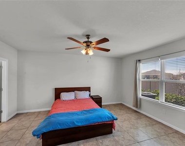 18276 Turning Leaf Circle - Photo Thumbnail 13