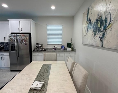 5684 Western Sun Drive - Photo Thumbnail 4