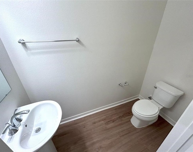 734 Stoney Point Circle - Photo Thumbnail 9