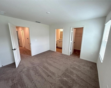 734 Stoney Point Circle - Photo Thumbnail 6