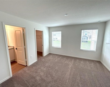 734 Stoney Point Circle - Photo Thumbnail 8