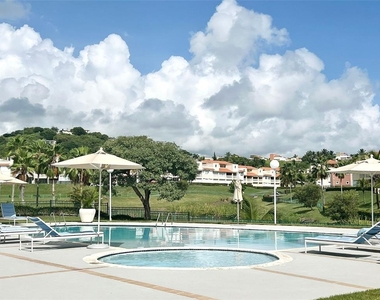 180 Palmas Drive - Photo Thumbnail 14