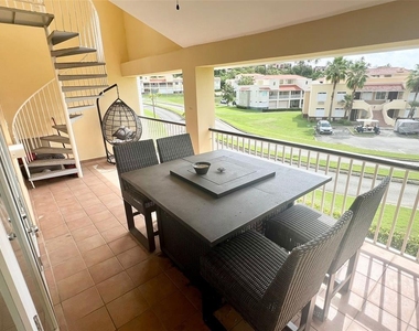 180 Palmas Drive - Photo Thumbnail 8
