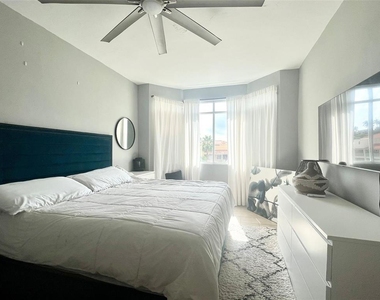 180 Palmas Drive - Photo Thumbnail 9