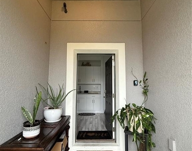 12245 Prairie Plantation Way - Photo Thumbnail 2