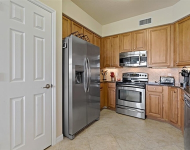 8312 Grand Estuary Trail - Photo Thumbnail 12