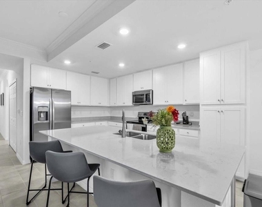 18028 Gawthrop Drive - Photo Thumbnail 11