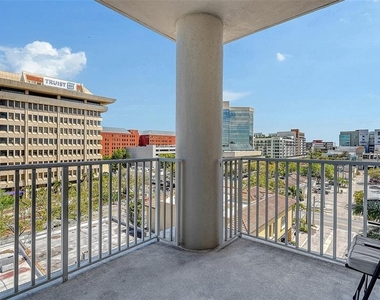 1771 Ringling Boulevard - Photo Thumbnail 11
