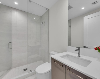 275 1st Avenue S - Photo Thumbnail 37