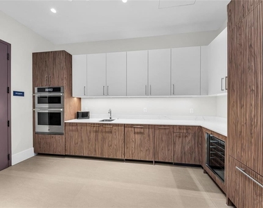 275 1st Avenue S - Photo Thumbnail 55