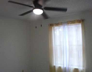 11376 Tenaha Avenue - Photo Thumbnail 8