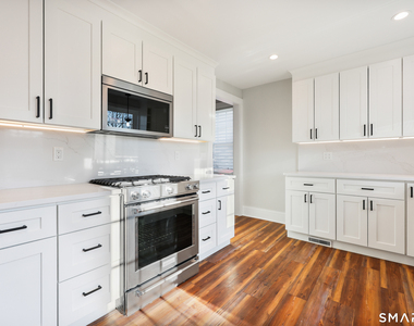 60 Walter Avenue - Photo Thumbnail 8
