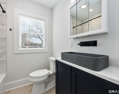 60 Walter Avenue - Photo Thumbnail 17