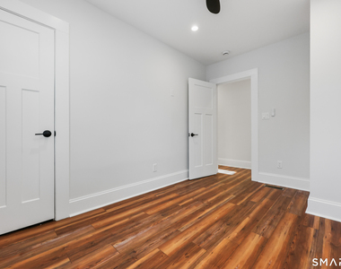 60 Walter Avenue - Photo Thumbnail 24