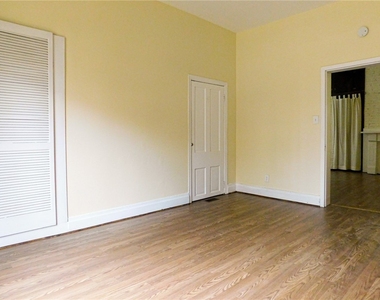 238 Lehigh Ave - Photo Thumbnail 5