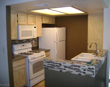 7100 Pirates Cove Road - Photo Thumbnail 2