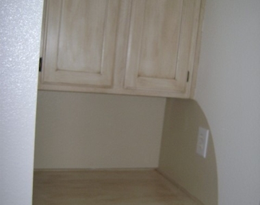 7100 Pirates Cove Road - Photo Thumbnail 6