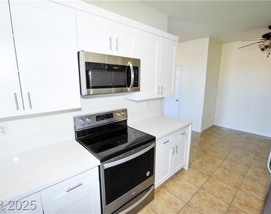 231 Horizon Ridge - Photo Thumbnail 14