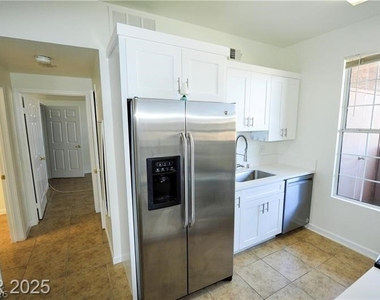 231 Horizon Ridge - Photo Thumbnail 12