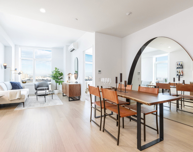 123 Linden Blvd - Photo Thumbnail 1