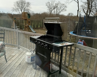 41 Dwight Drive - Photo Thumbnail 10