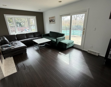 41 Dwight Drive - Photo Thumbnail 4