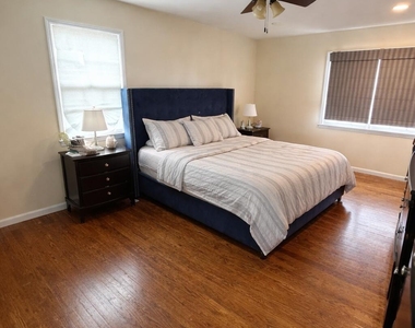 41 Dwight Drive - Photo Thumbnail 6