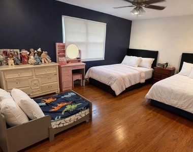41 Dwight Drive - Photo Thumbnail 7