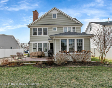 812 Claridge Drive - Photo Thumbnail 23