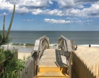 412 Lake Avenue - Photo Thumbnail 19