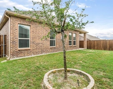 3610 Bastrop Street - Photo Thumbnail 21