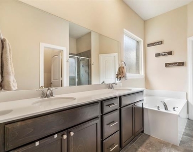 3610 Bastrop Street - Photo Thumbnail 15