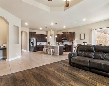 3610 Bastrop Street - Photo Thumbnail 7