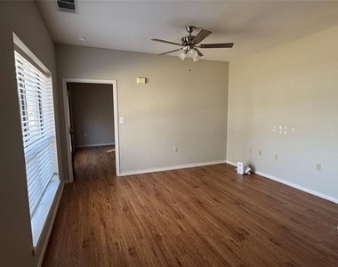 503 N Washington Street - Photo Thumbnail 14